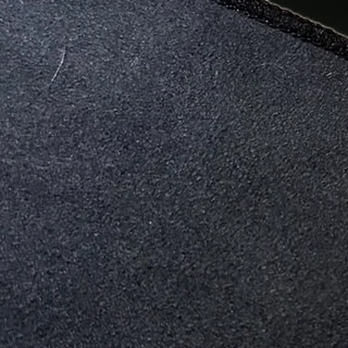 Acercamiento de la tela de microfibra de la toalla
